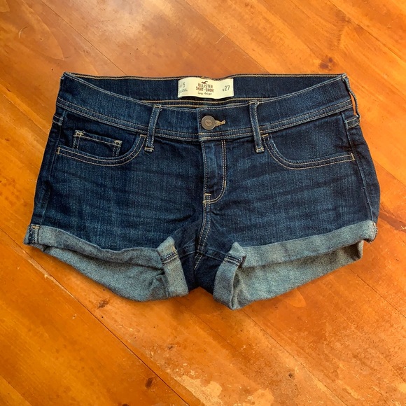 Hollister short-short low rise, size 5 - Picture 1 of 2